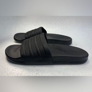 ADIDAS flip-Flops sz 6 womens 5 mens  slide on sandals flats